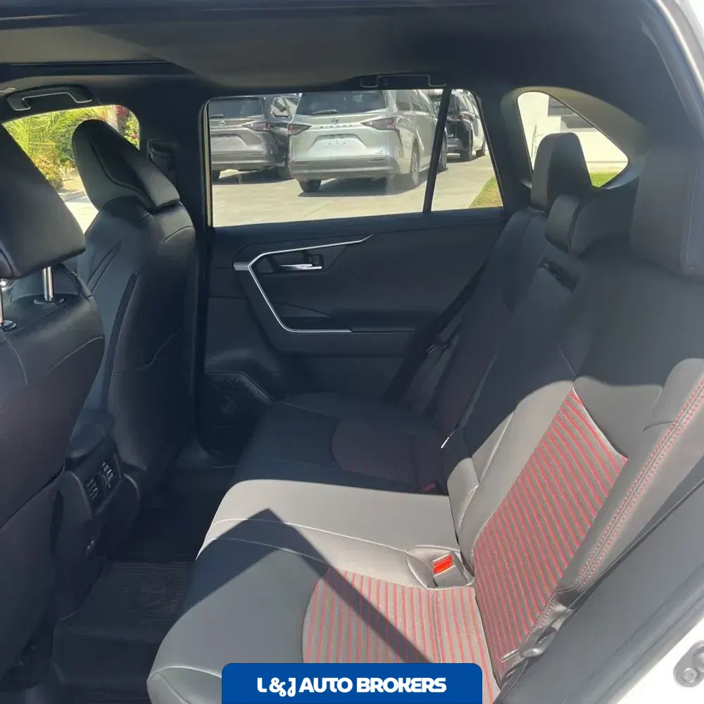 2025 Toyota RAV4 Plug-in Hybrid XSE