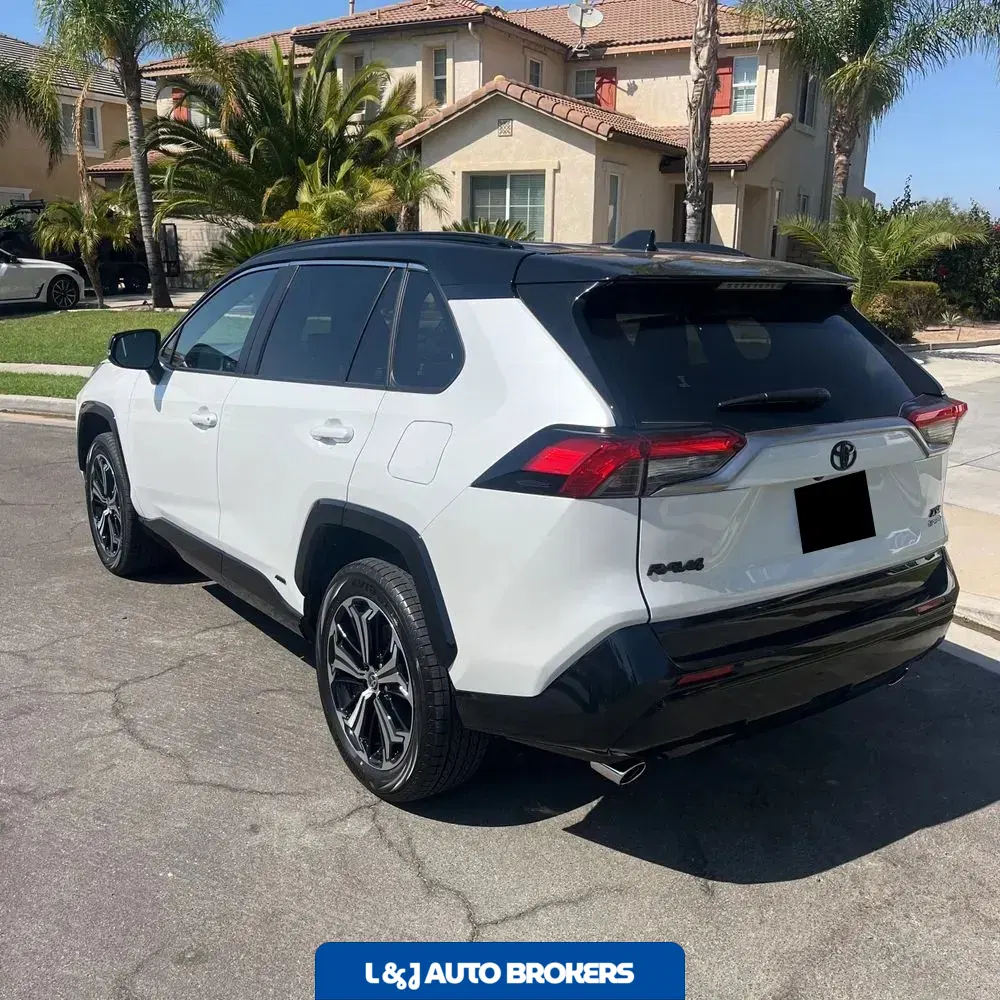 2025 Toyota RAV4 Plug-in Hybrid XSE