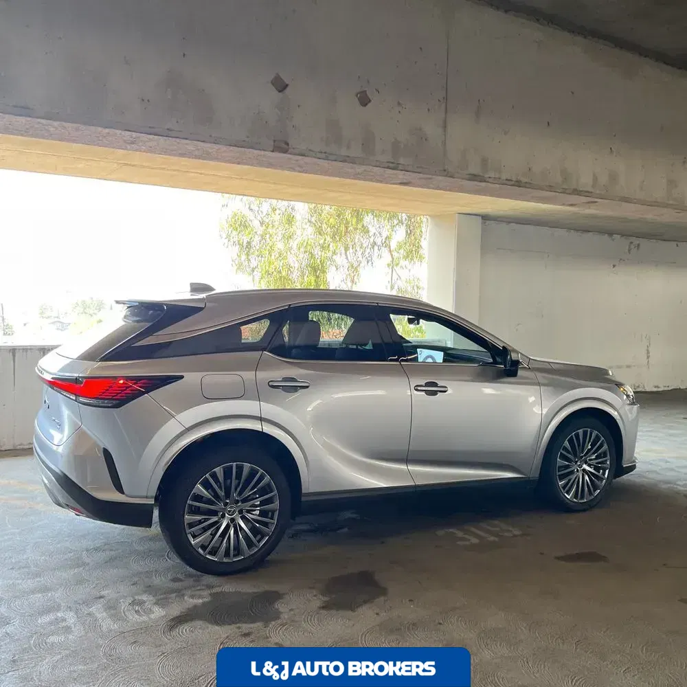 2024 Lexus RX 450h+ Luxury