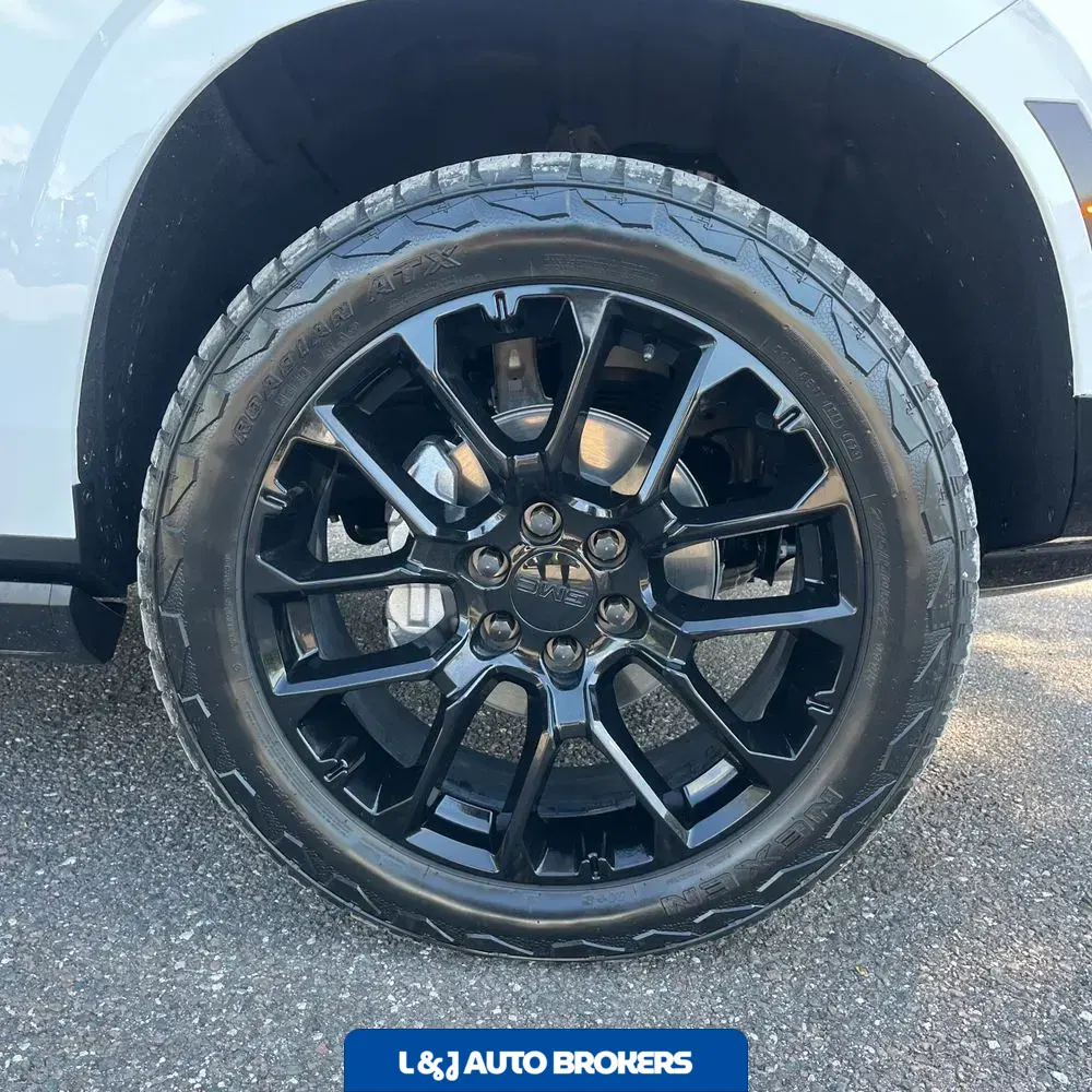 2025 GMC Yukon AT4 Ultimate