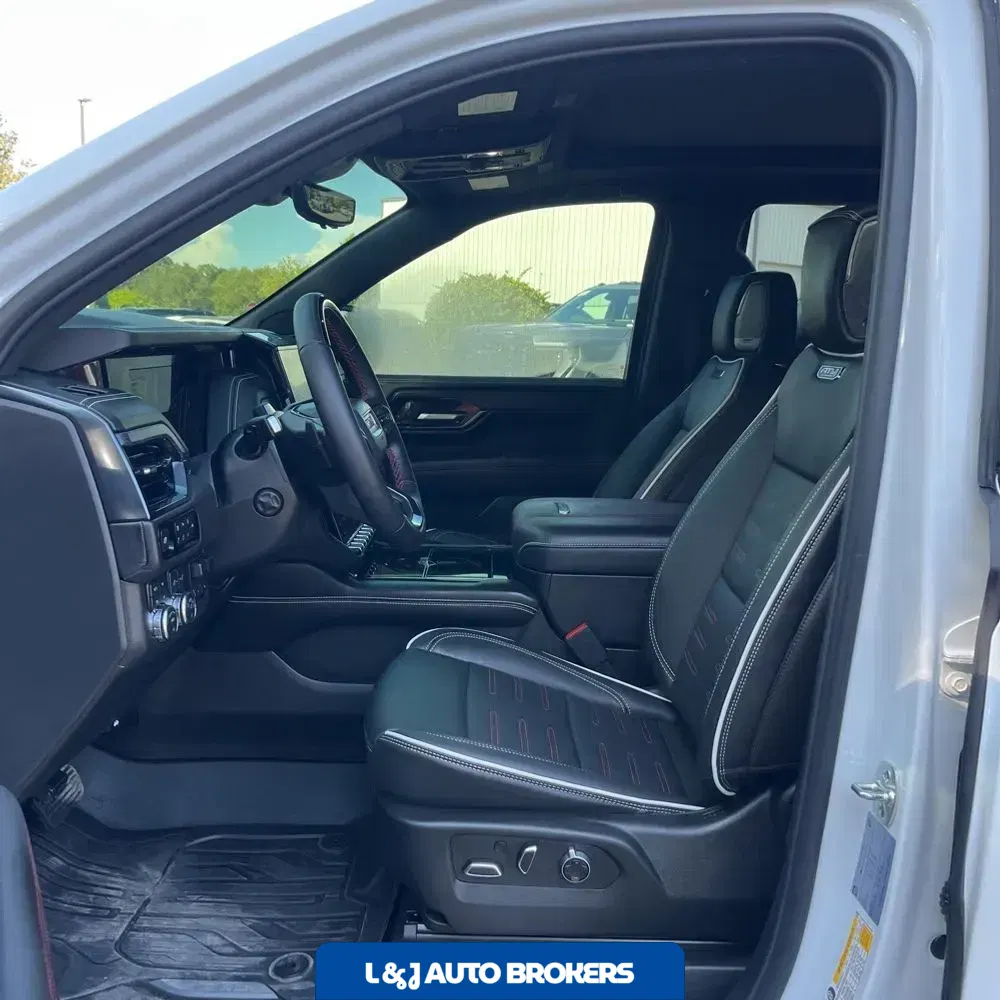 2025 GMC Yukon AT4 Ultimate