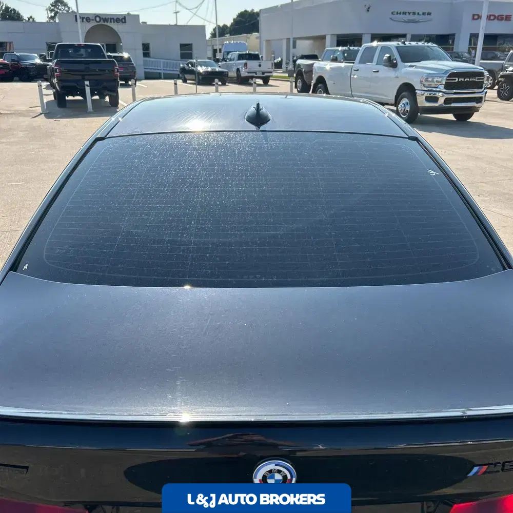 2023 BMW 5-Series M550xi