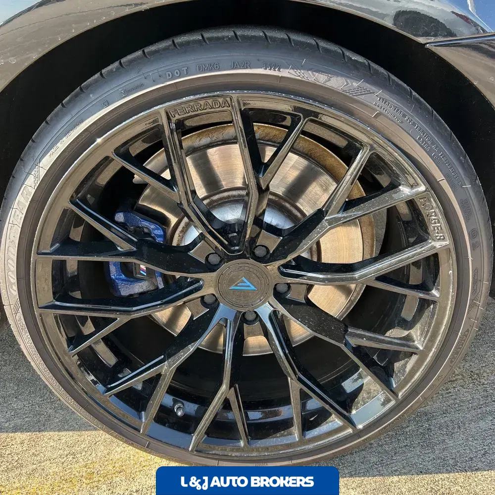 2023 BMW 5-Series M550xi