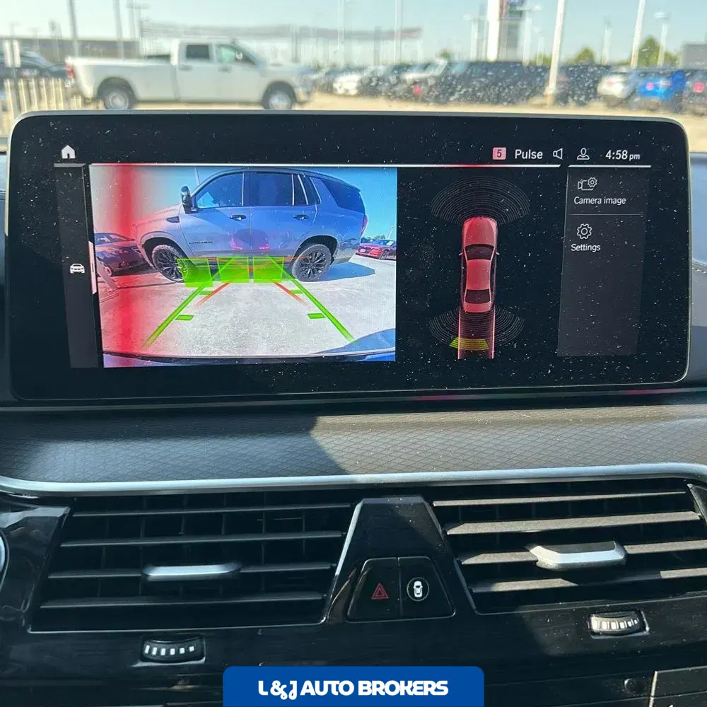 2023 BMW 5-Series M550xi