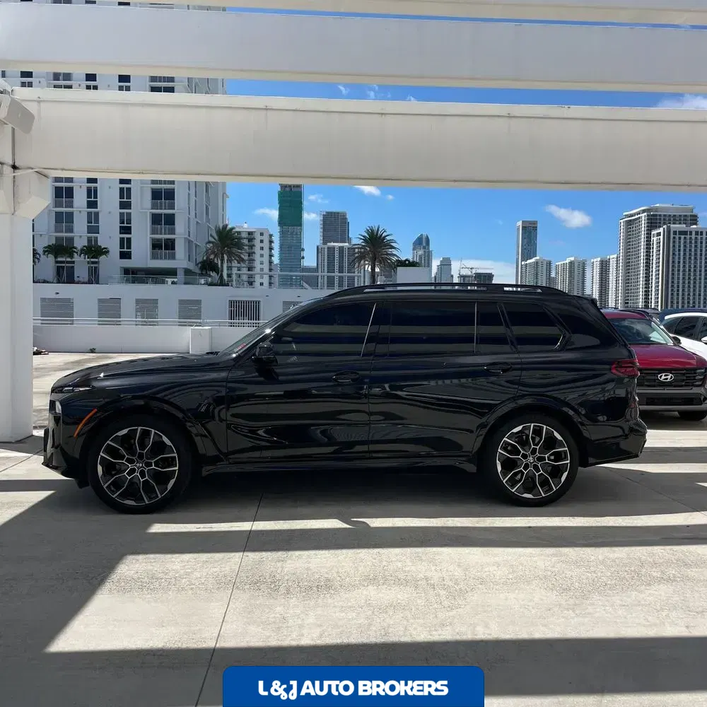 2024 BMW X7 XDrive40i