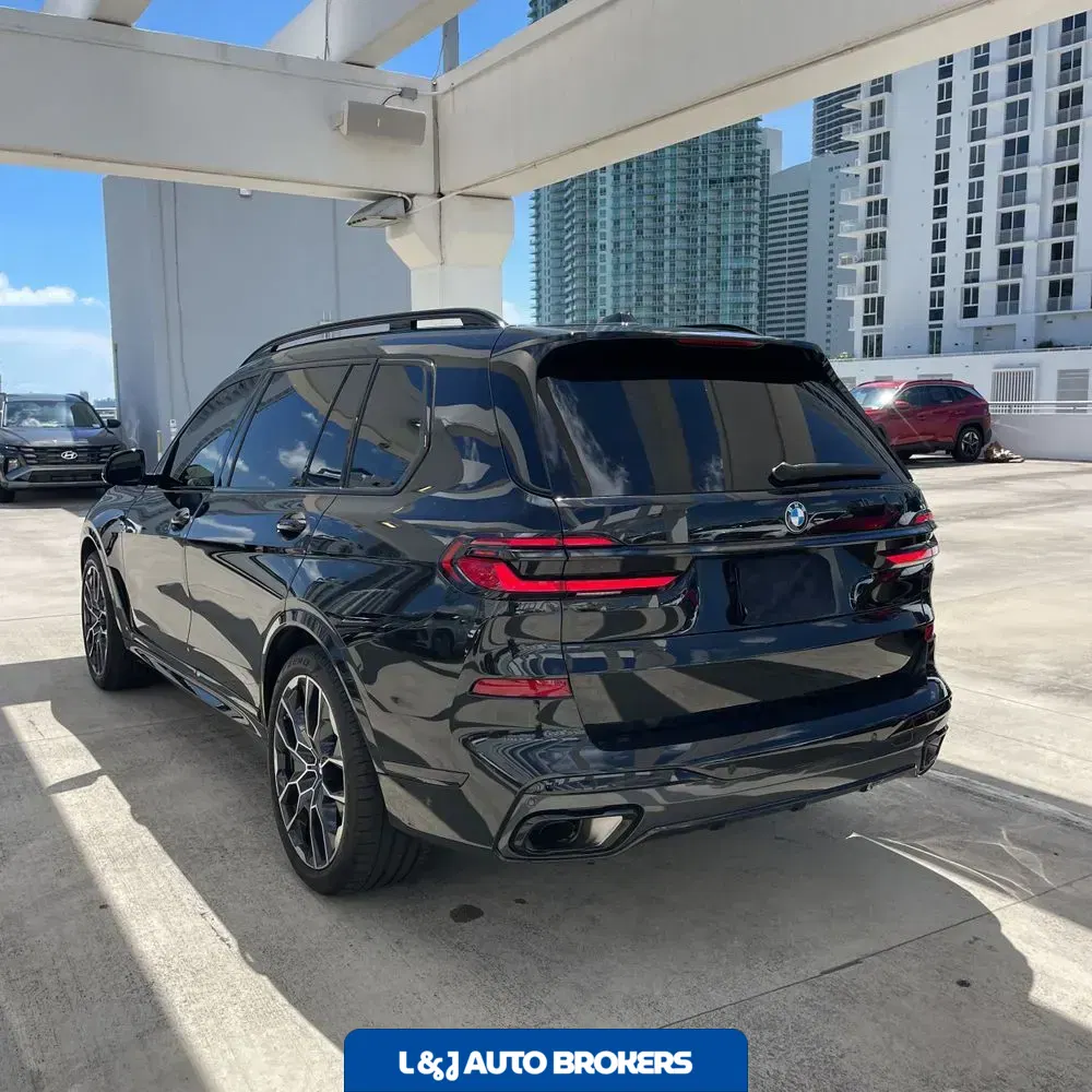 2024 BMW X7 XDrive40i