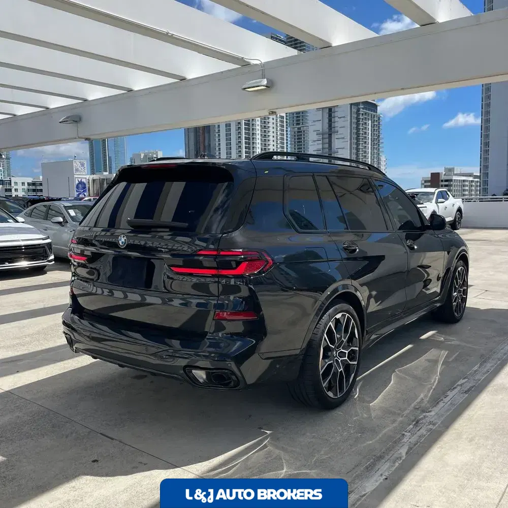 2024 BMW X7 XDrive40i