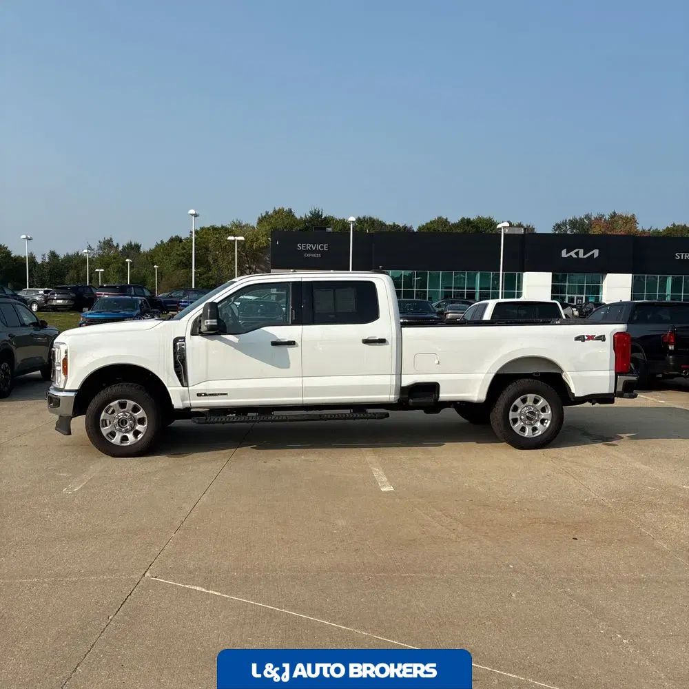 2024 Ford F-250 Super Duty XLT