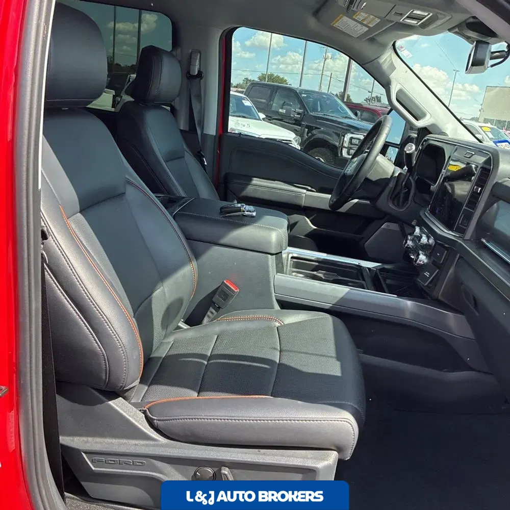 2025 Ford F-350 Super Duty Lariat