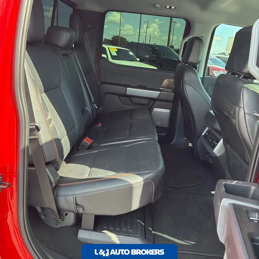 2025 Ford F-350 Super Duty Lariat