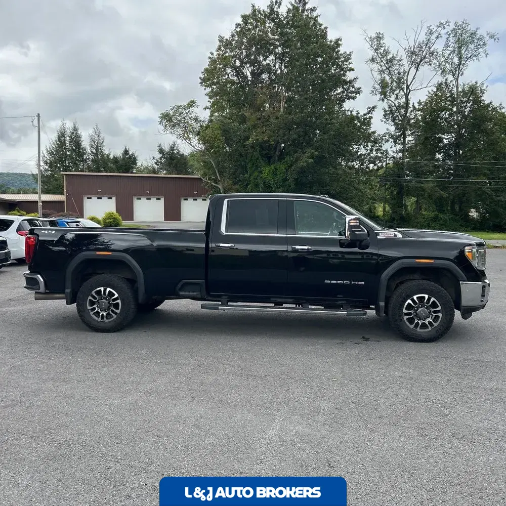 2023 GMC Sierra 2500HD SLT