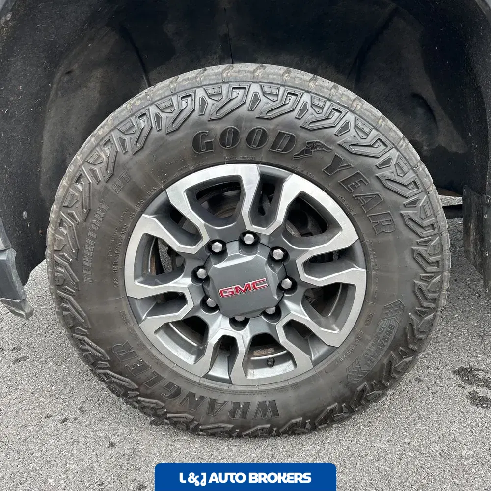 2023 GMC Sierra 2500HD SLT