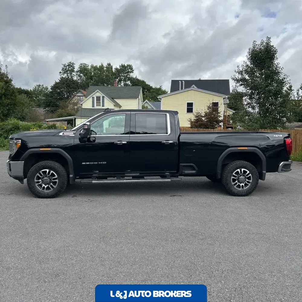 2023 GMC Sierra 2500HD SLT