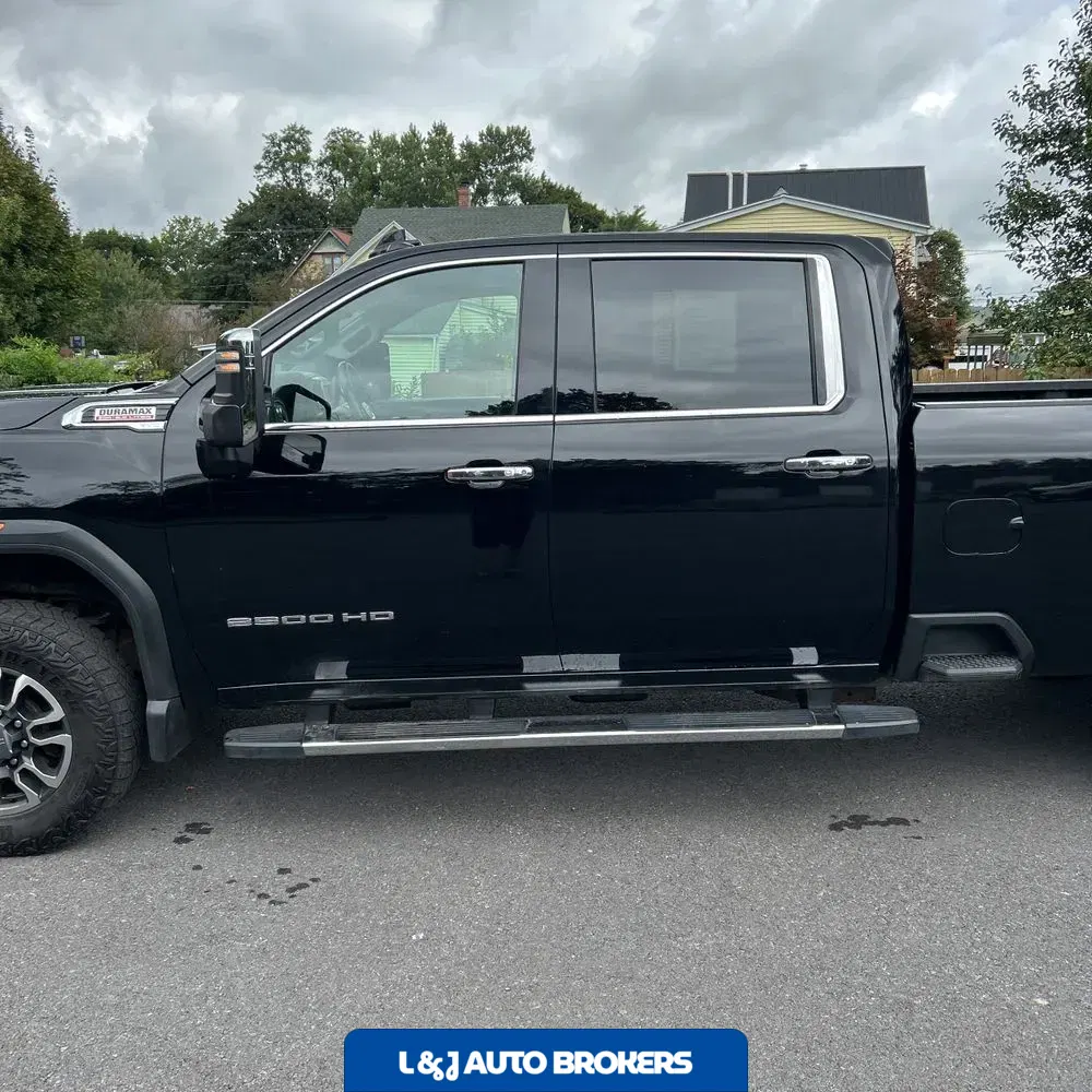 2023 GMC Sierra 2500HD SLT