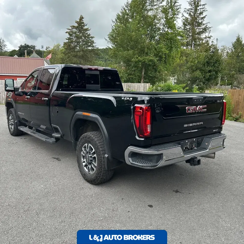 2023 GMC Sierra 2500HD SLT