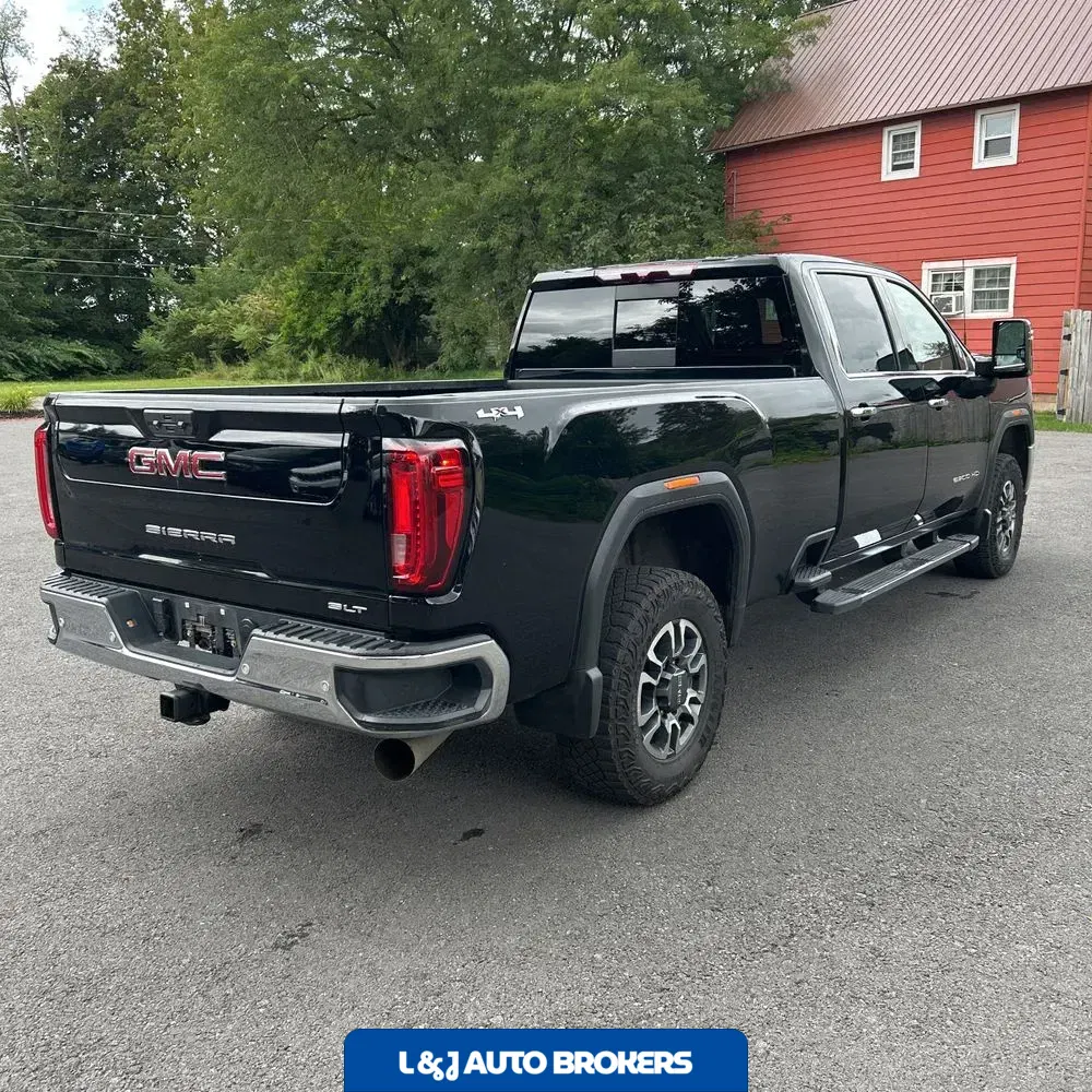 2023 GMC Sierra 2500HD SLT