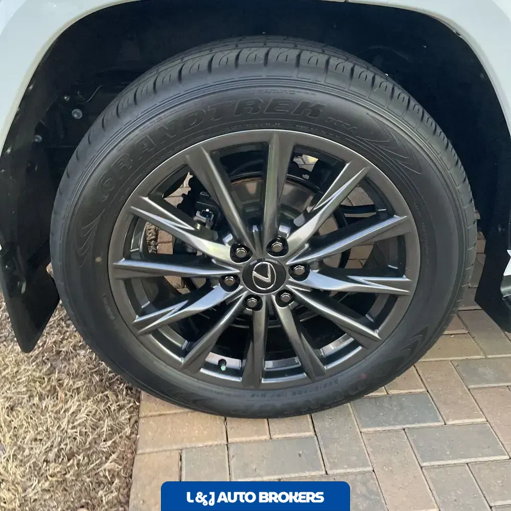 2024 Lexus LX 600 F SPORT Handling