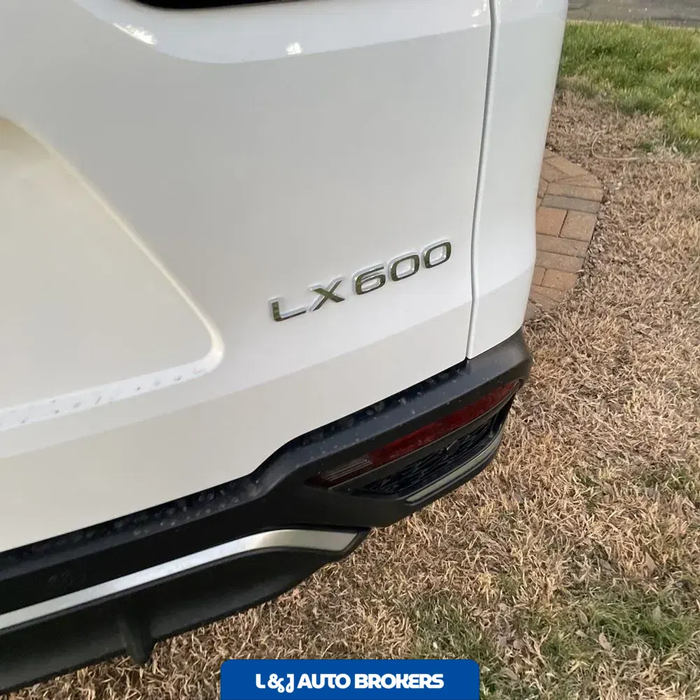 2024 Lexus LX 600 F SPORT Handling