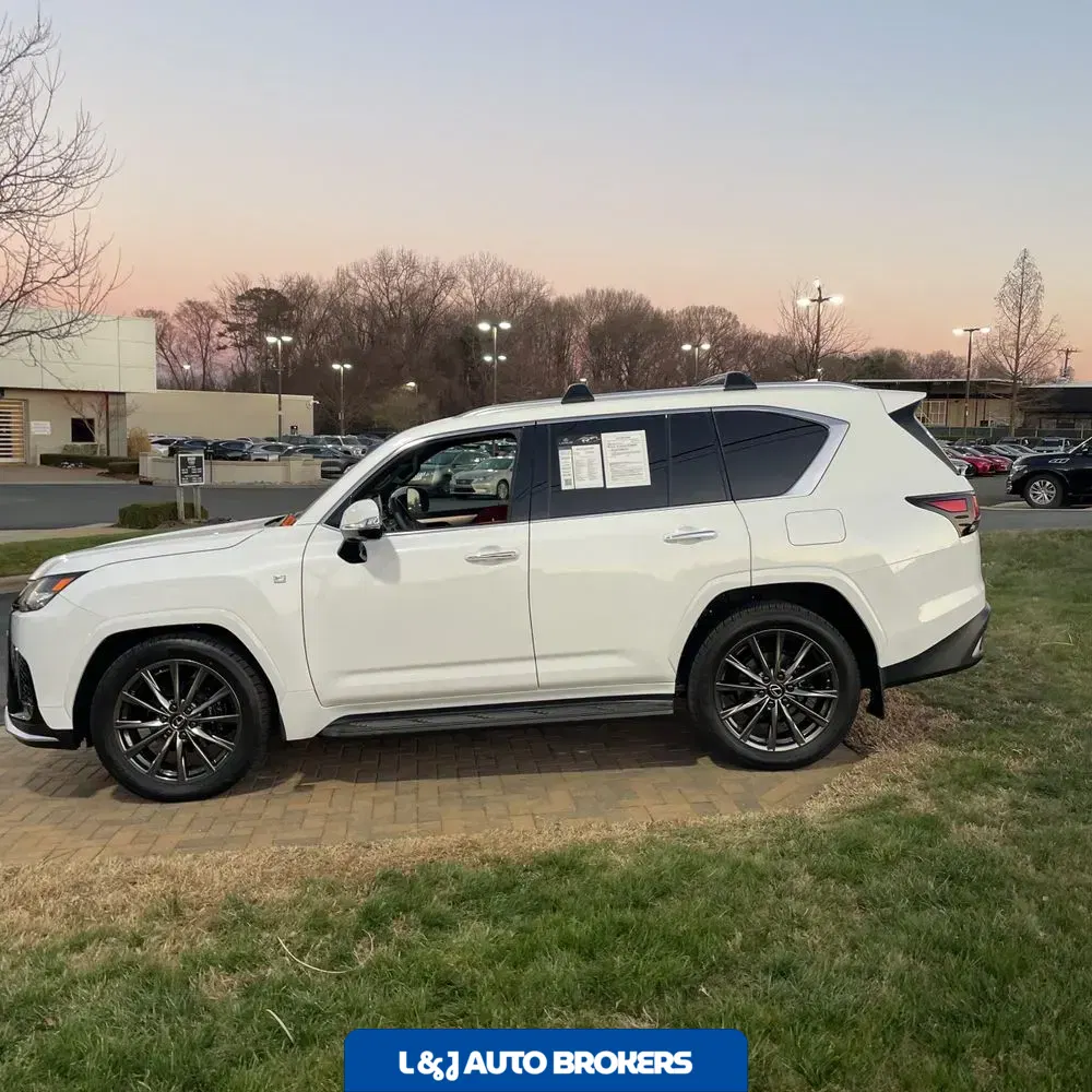 2024 Lexus LX 600 F SPORT Handling