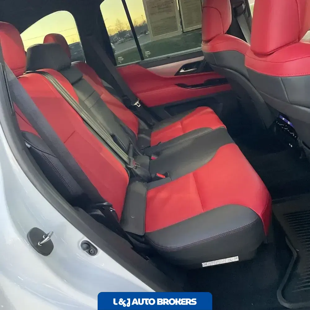 2024 Lexus LX 600 F SPORT Handling