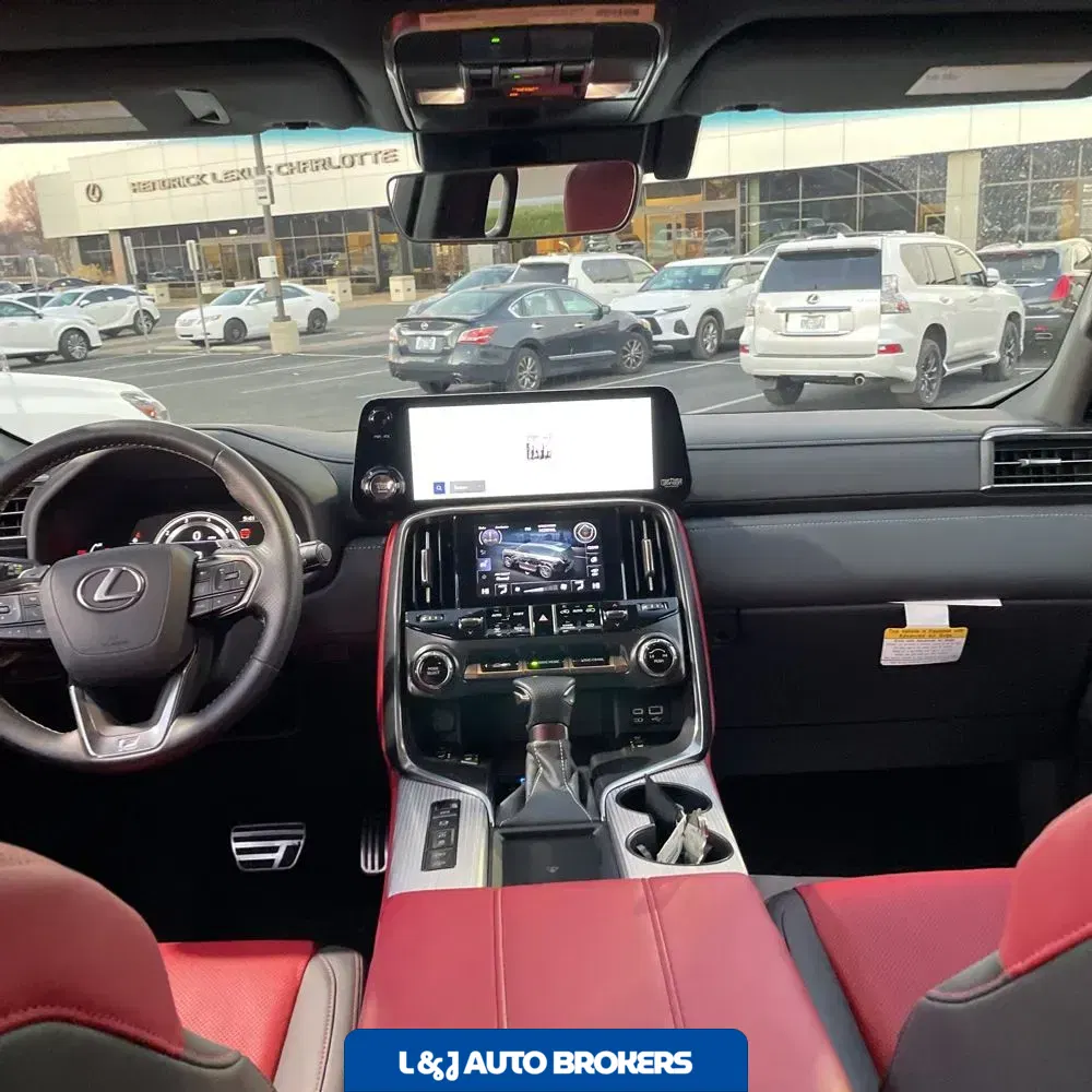 2024 Lexus LX 600 F SPORT Handling