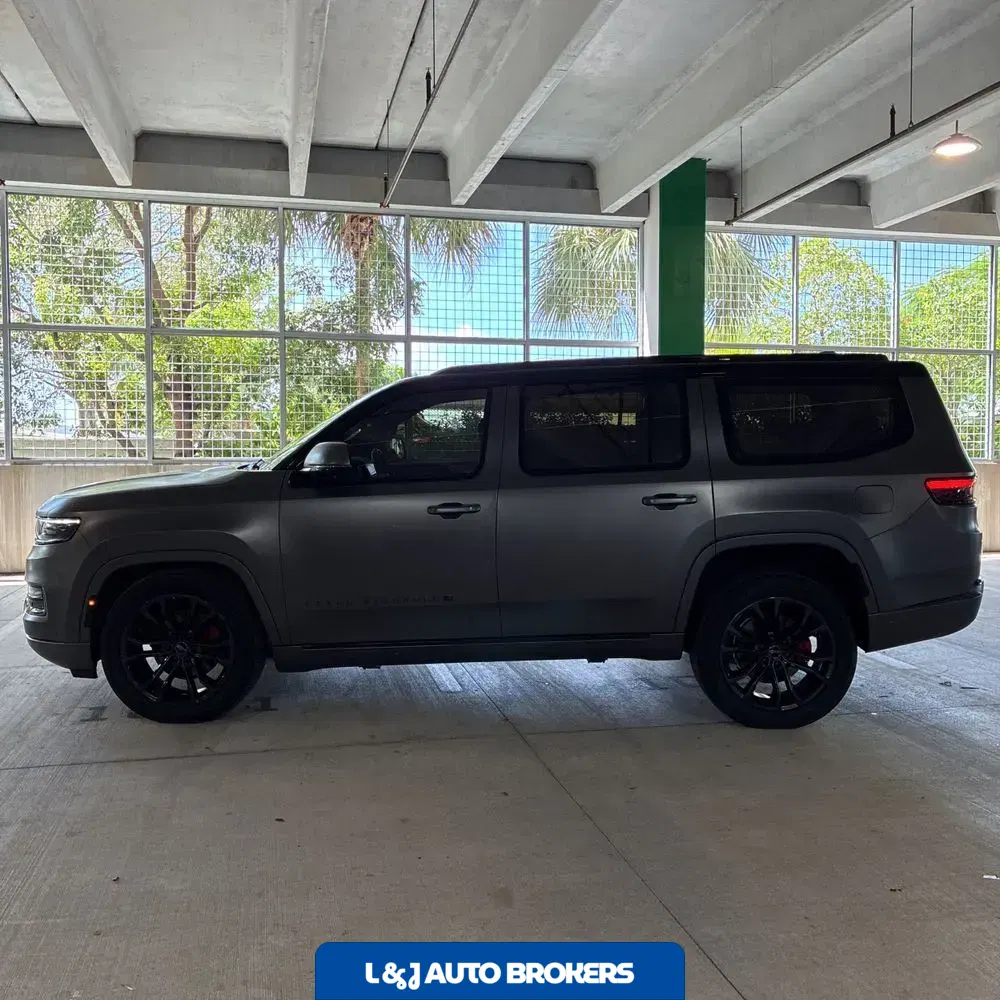 2022 Jeep Grand Wagoneer Obsidian