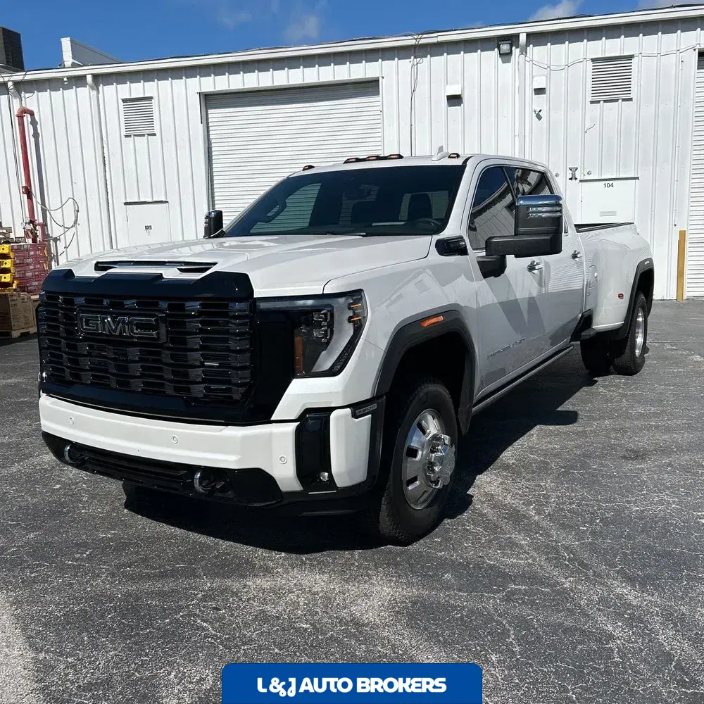 2025 GMC Sierra 3500HD Denali Ultimate