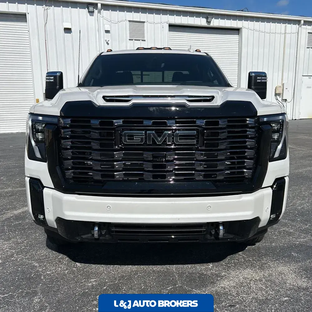 2025 GMC Sierra 3500HD Denali Ultimate