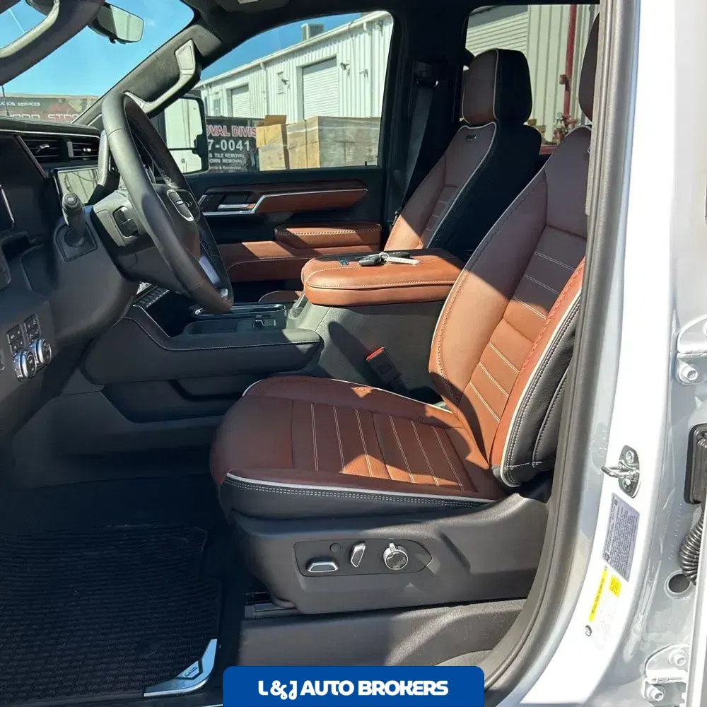 2025 GMC Sierra 3500HD Denali Ultimate