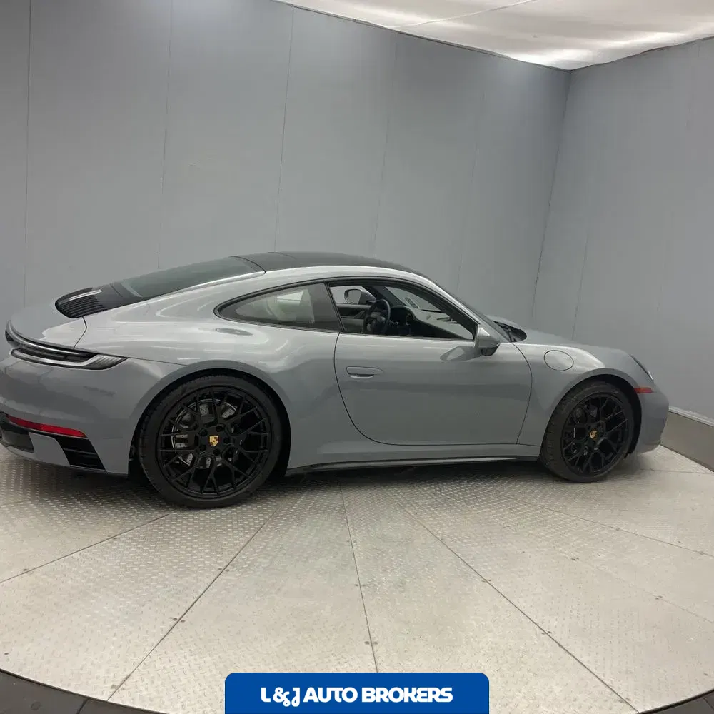 2024 Porsche 911 Carrera 4S