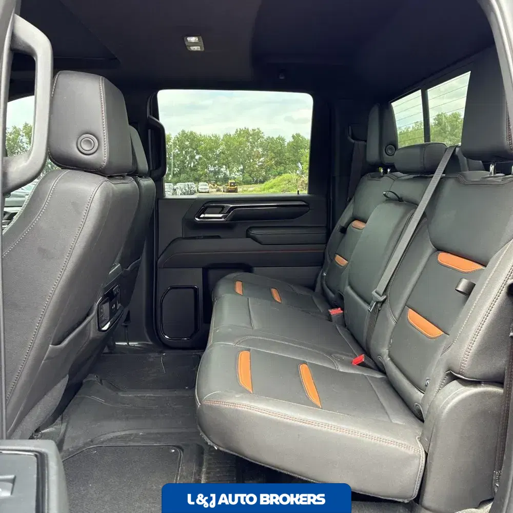 2024 GMC Sierra 3500 AT4