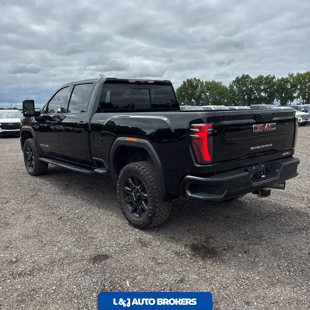 2024 GMC Sierra 3500 AT4