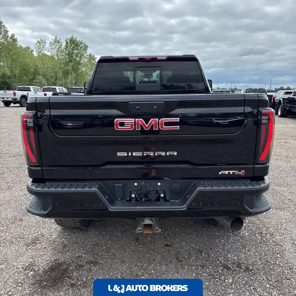 2024 GMC Sierra 3500 AT4