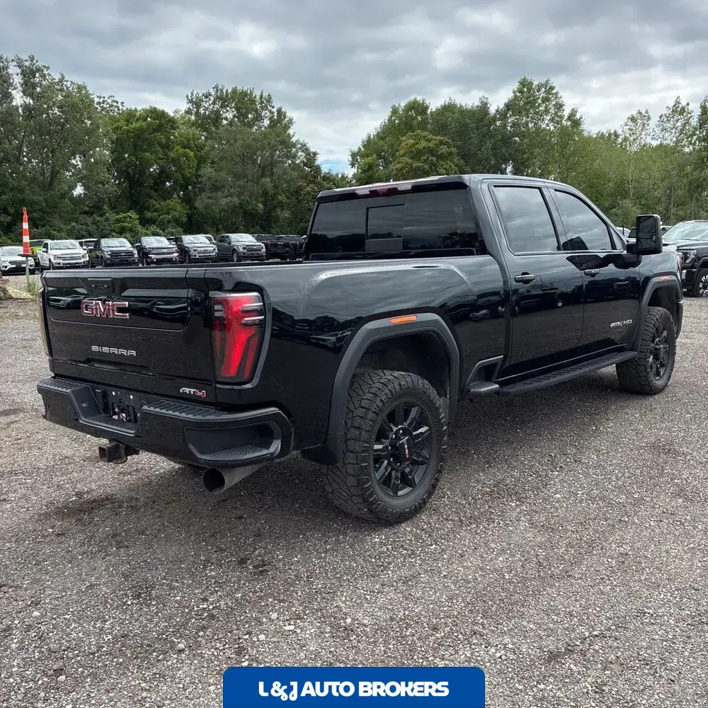 2024 GMC Sierra 3500 AT4
