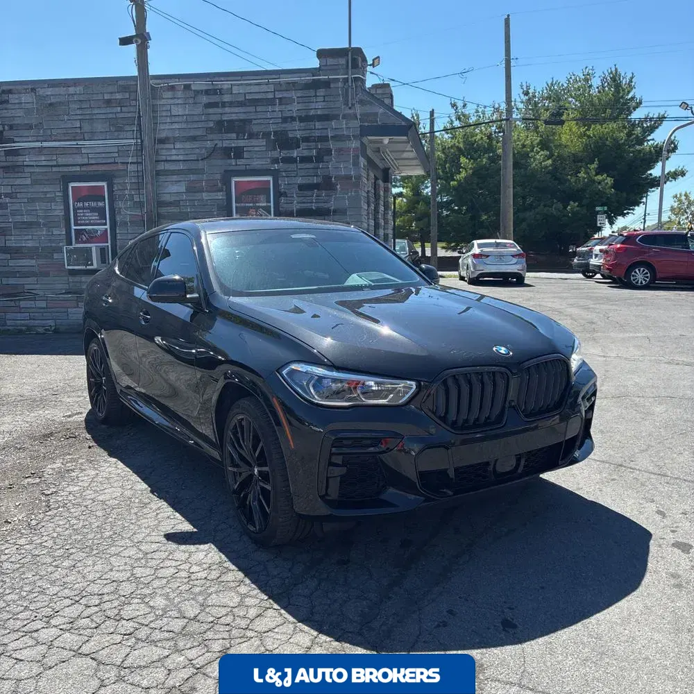 2023 BMW X6 M50i