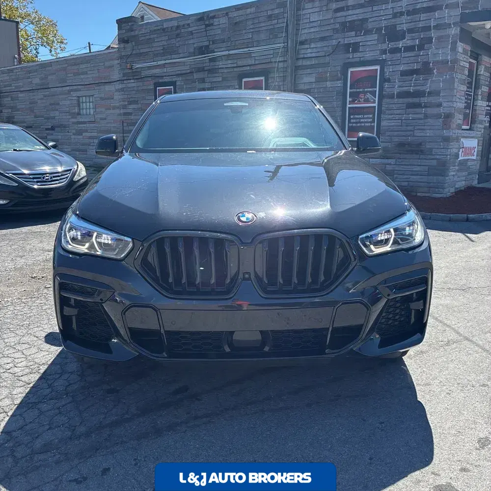 2023 BMW X6 M50i