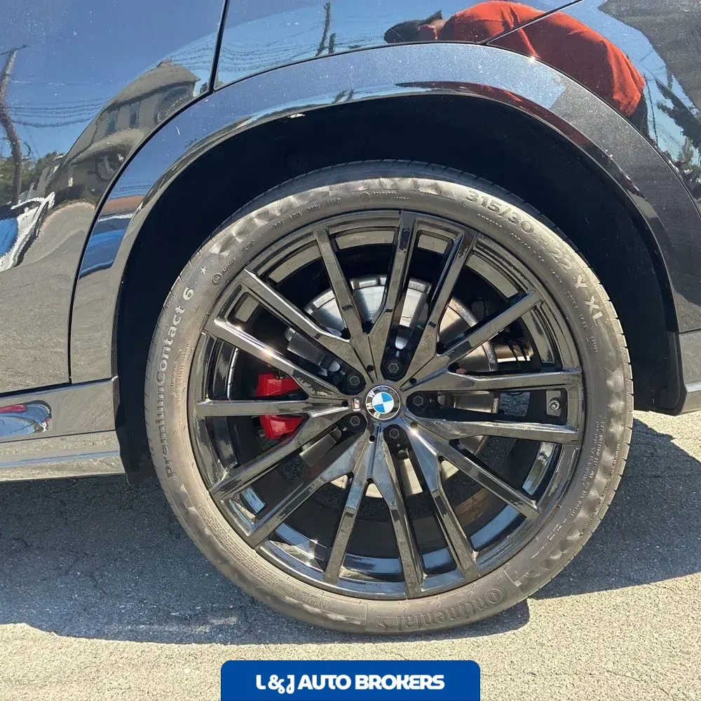 2023 BMW X6 M50i