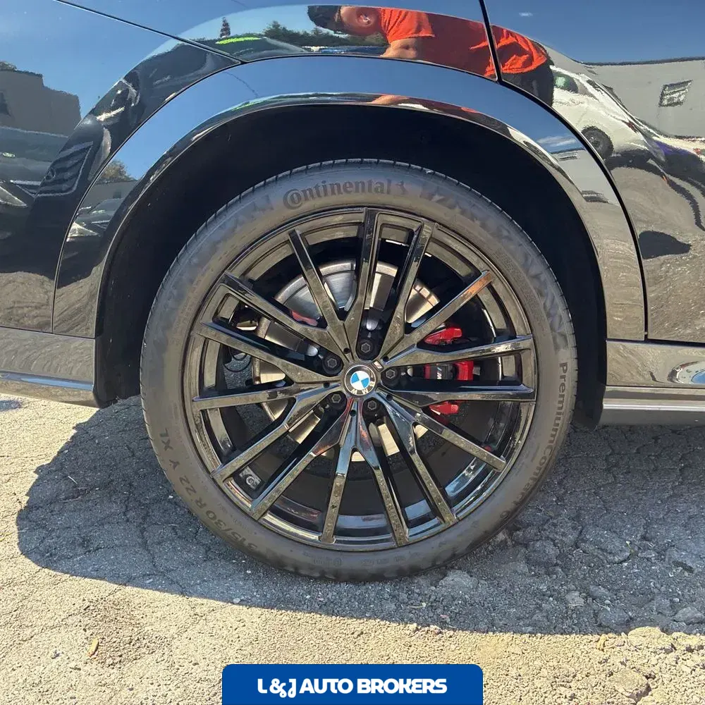 2023 BMW X6 M50i