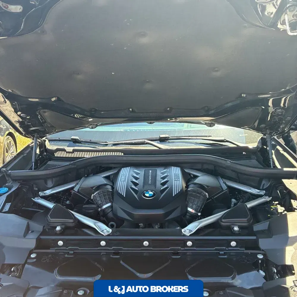 2023 BMW X6 M50i