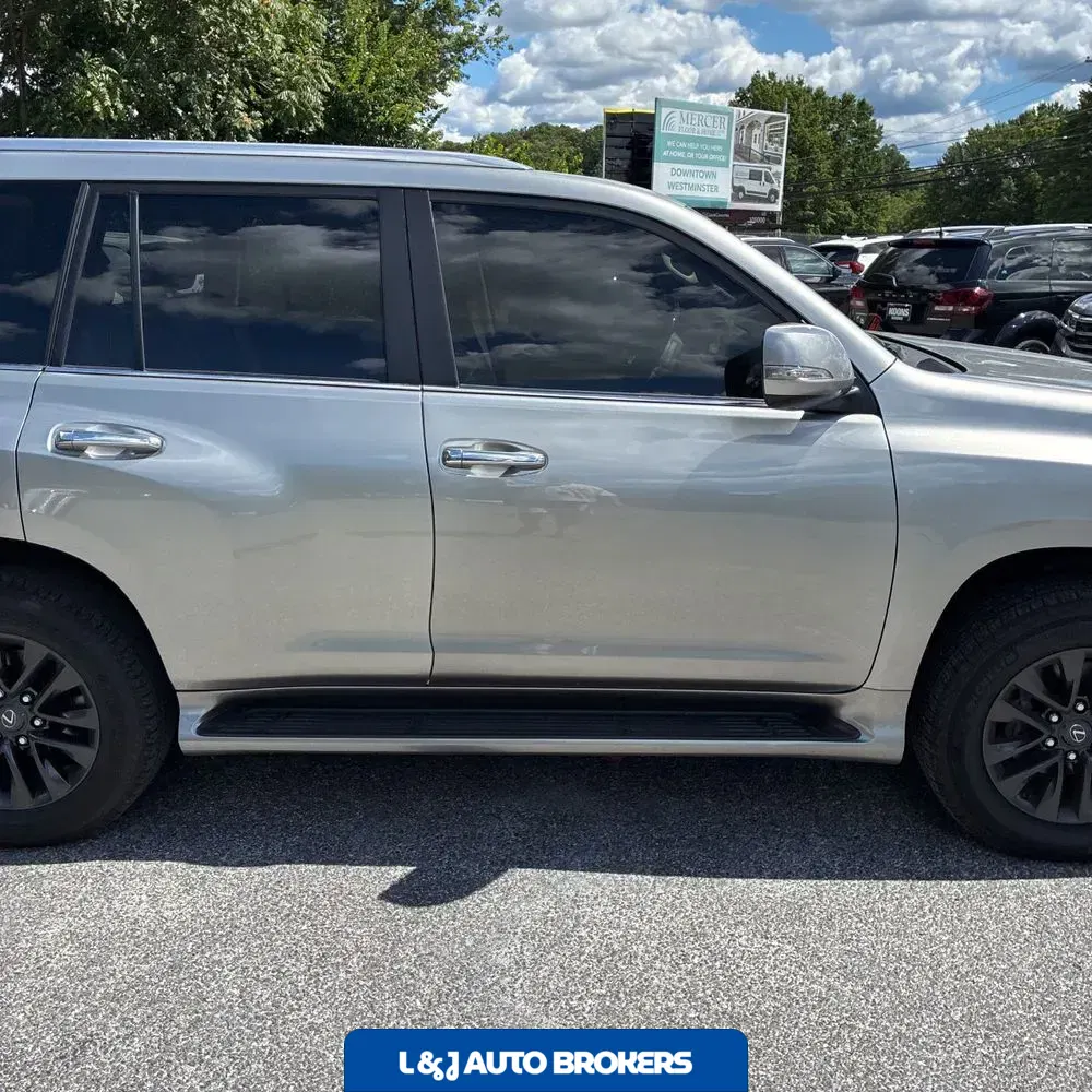 2023 Lexus GX 460 Base