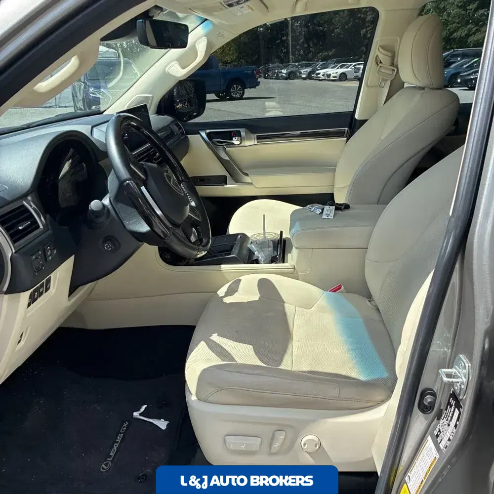 2023 Lexus GX 460 Base
