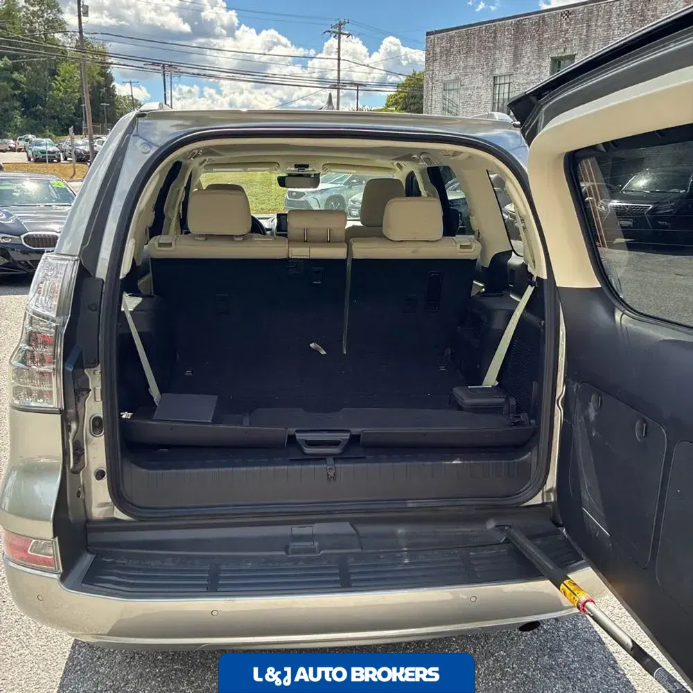 2023 Lexus GX 460 Base