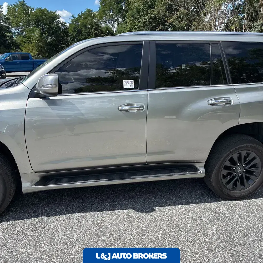 2023 Lexus GX 460 Base