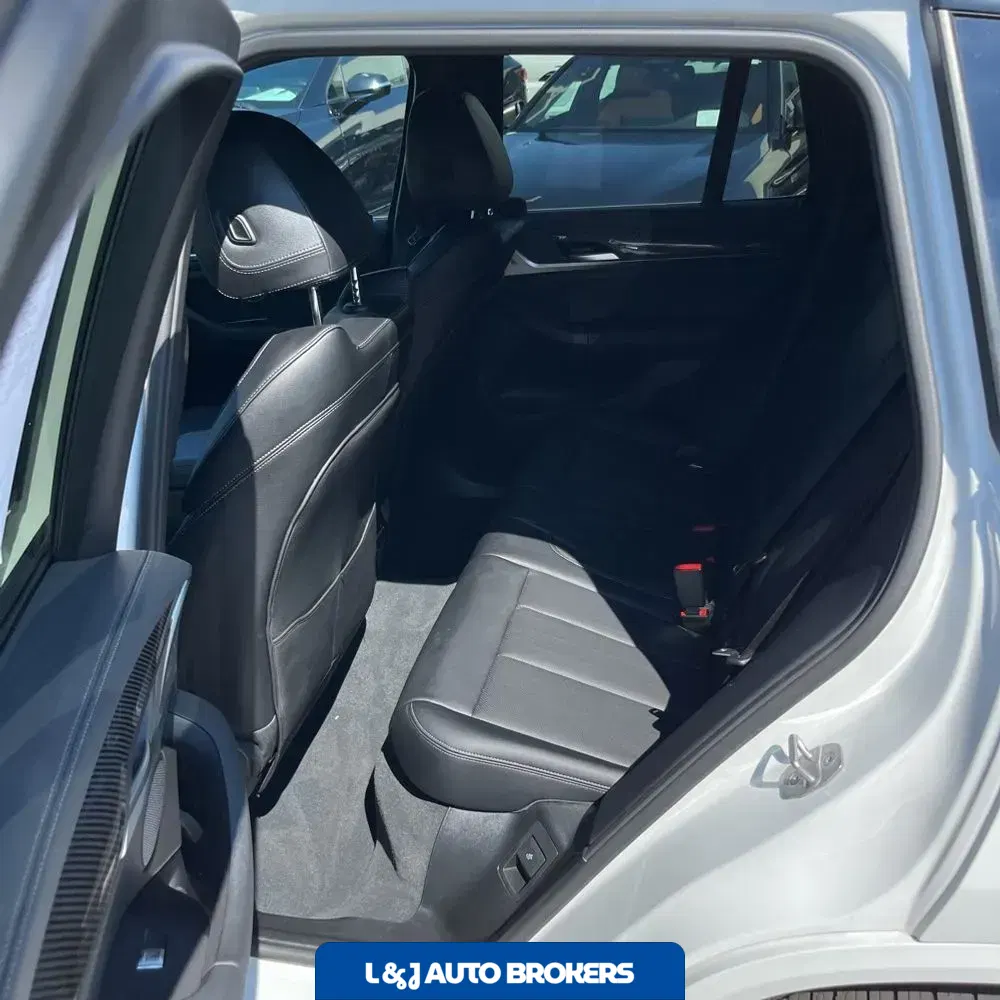 2024 BMW X3 M40i