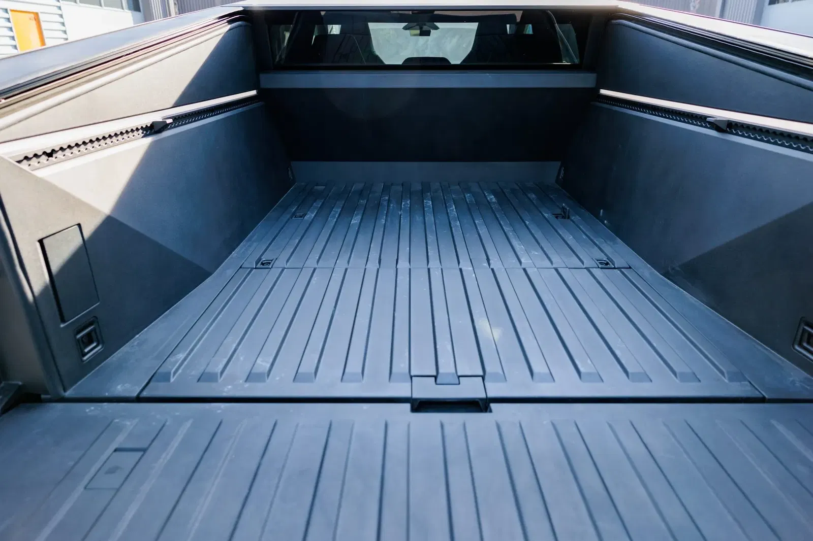 2024 Tesla Cybertruck AWD Foundation Series