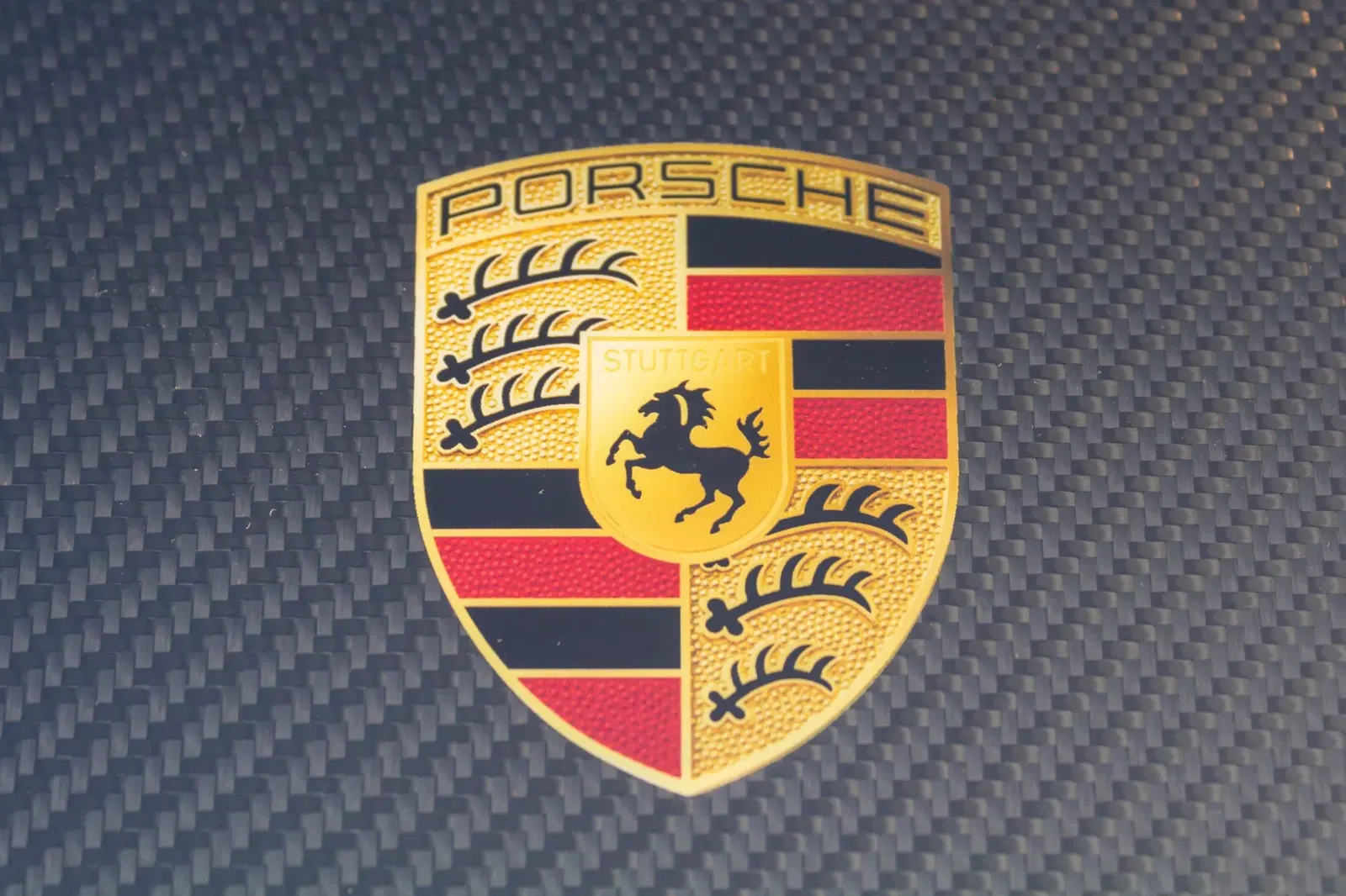 Viola Purple Metallic 2024 Porsche 911 GT3 RS Weissach