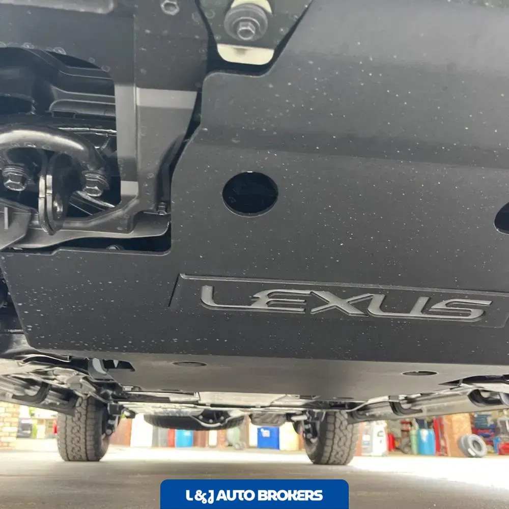 2025 Lexus LX 700h Overtrail