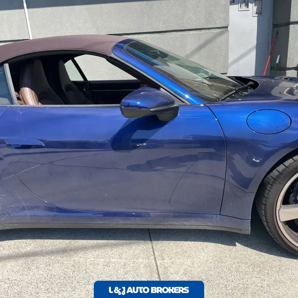2025 Porsche 911 Carrera