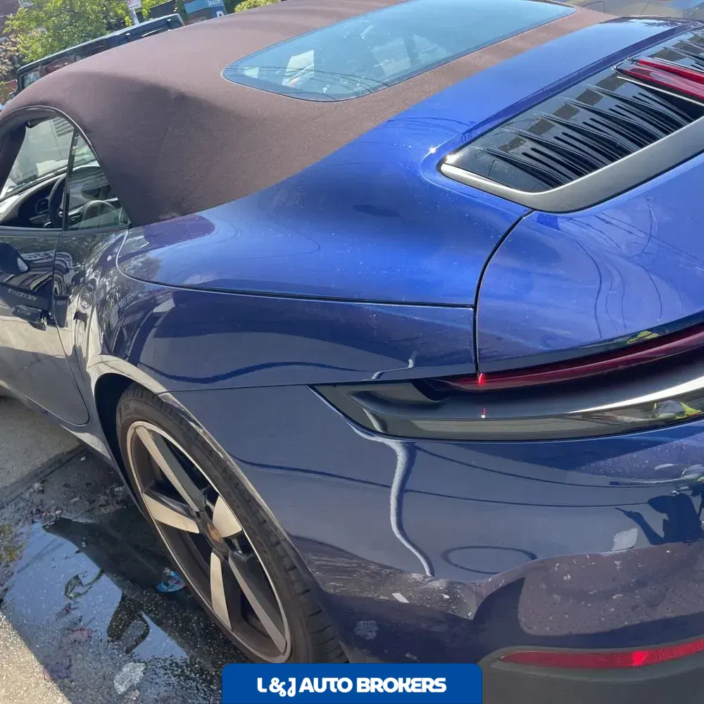 2025 Porsche 911 Carrera
