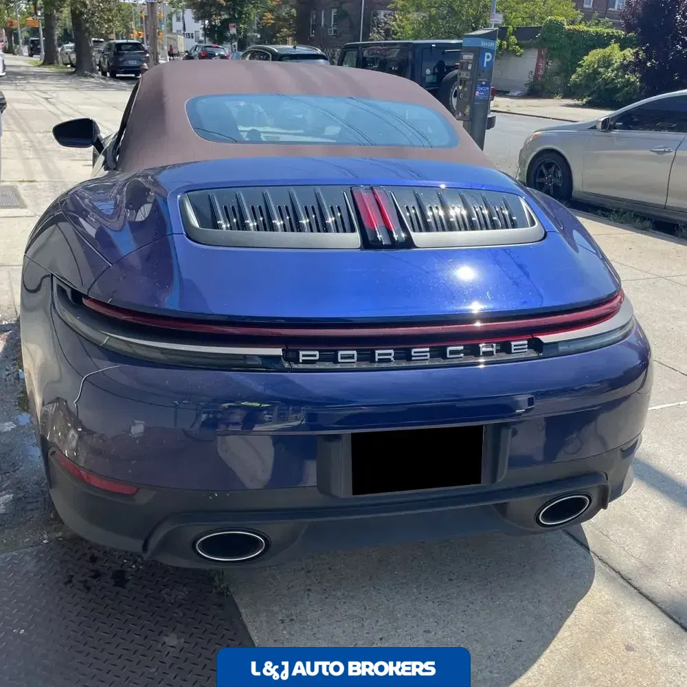 2025 Porsche 911 Carrera